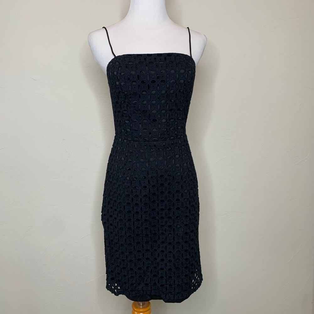 Banana Republic Black Eyelet Lace Sheath Dress Sz 4 Rom Com 90s Timeless